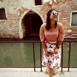 Meet your Posher, Damaris